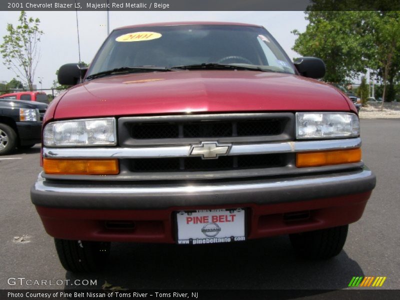 Majestic Red Metallic / Beige 2001 Chevrolet Blazer LS