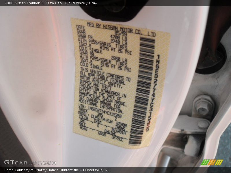 Cloud White / Gray 2000 Nissan Frontier SE Crew Cab