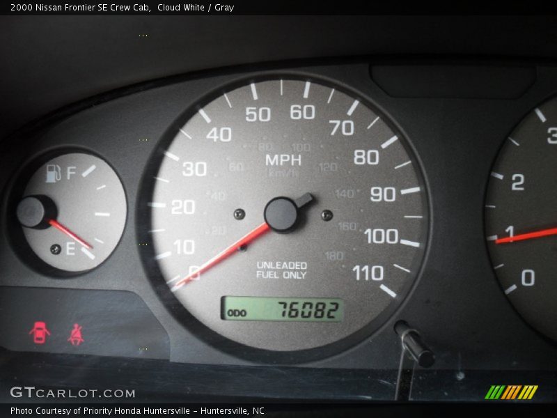 Cloud White / Gray 2000 Nissan Frontier SE Crew Cab