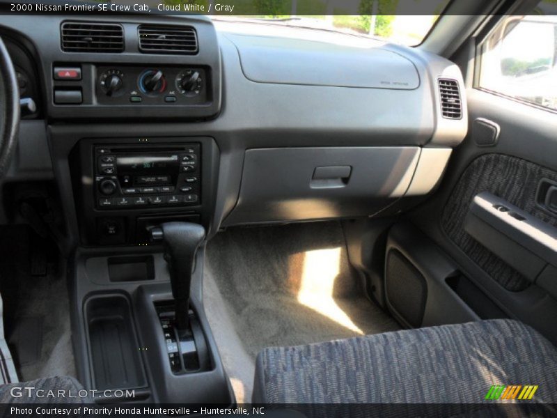  2000 Frontier SE Crew Cab Gray Interior