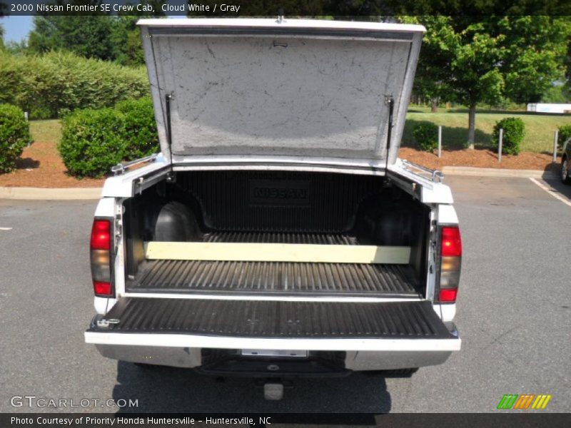 Cloud White / Gray 2000 Nissan Frontier SE Crew Cab