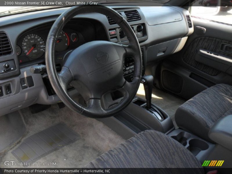  2000 Frontier SE Crew Cab Gray Interior