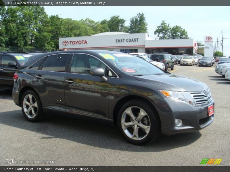 Magnetic Gray Metallic / Gray 2010 Toyota Venza V6 AWD