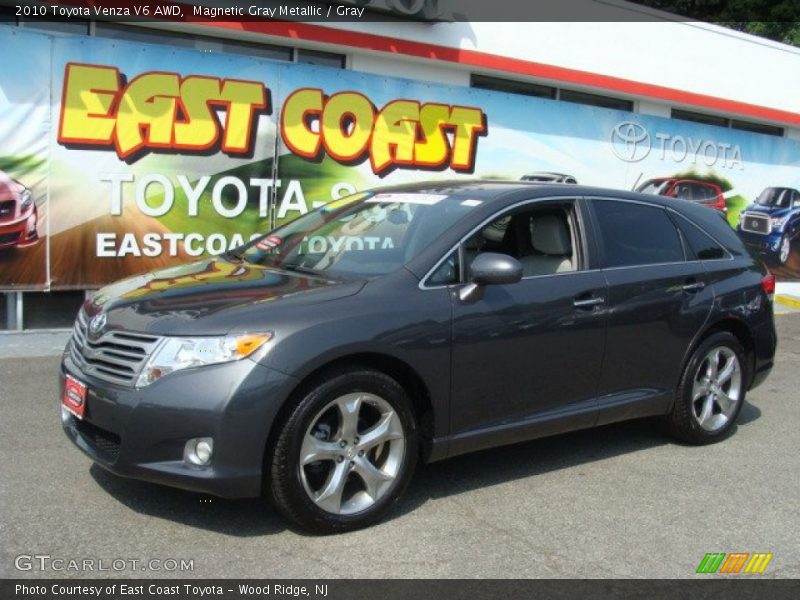 Magnetic Gray Metallic / Gray 2010 Toyota Venza V6 AWD