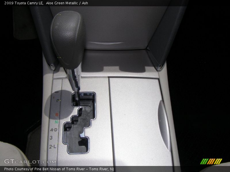 Aloe Green Metallic / Ash 2009 Toyota Camry LE