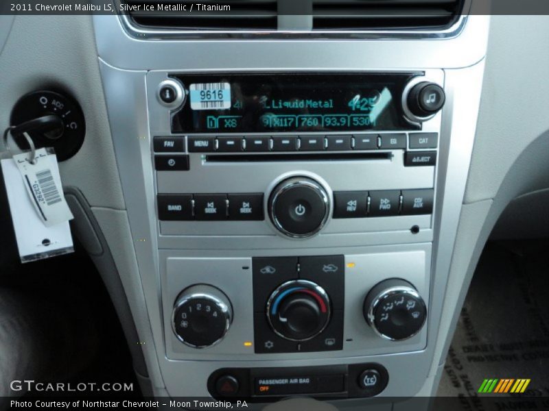 Silver Ice Metallic / Titanium 2011 Chevrolet Malibu LS