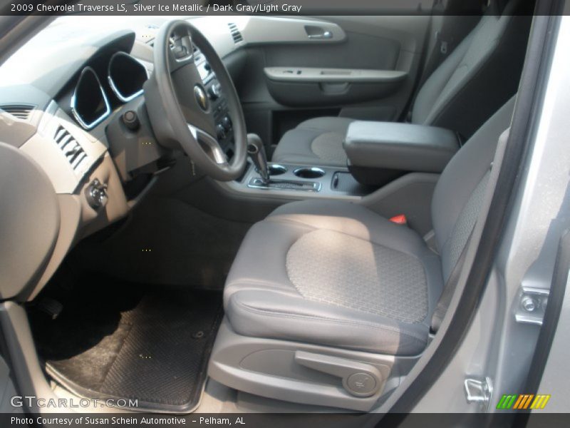 Silver Ice Metallic / Dark Gray/Light Gray 2009 Chevrolet Traverse LS
