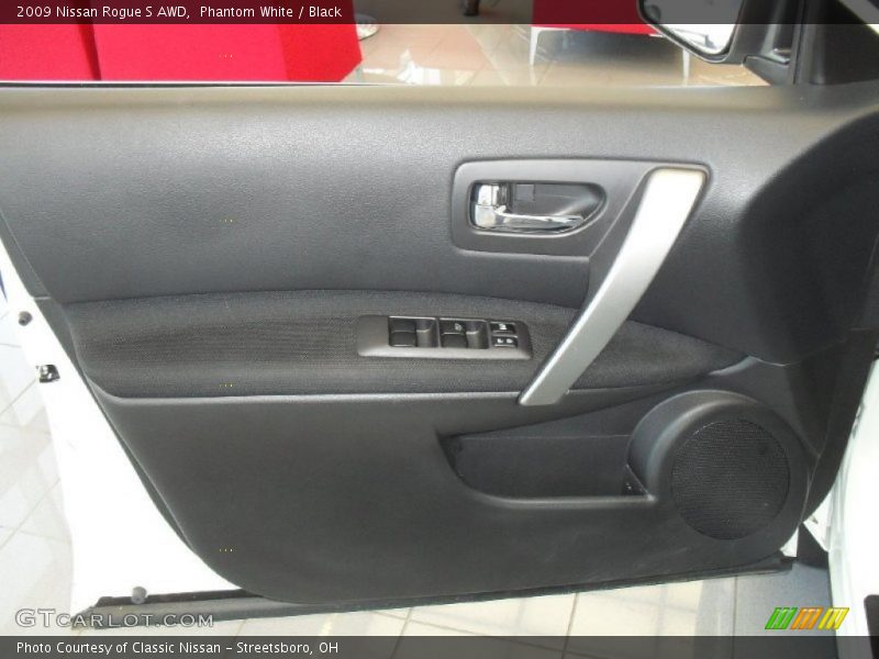 Phantom White / Black 2009 Nissan Rogue S AWD