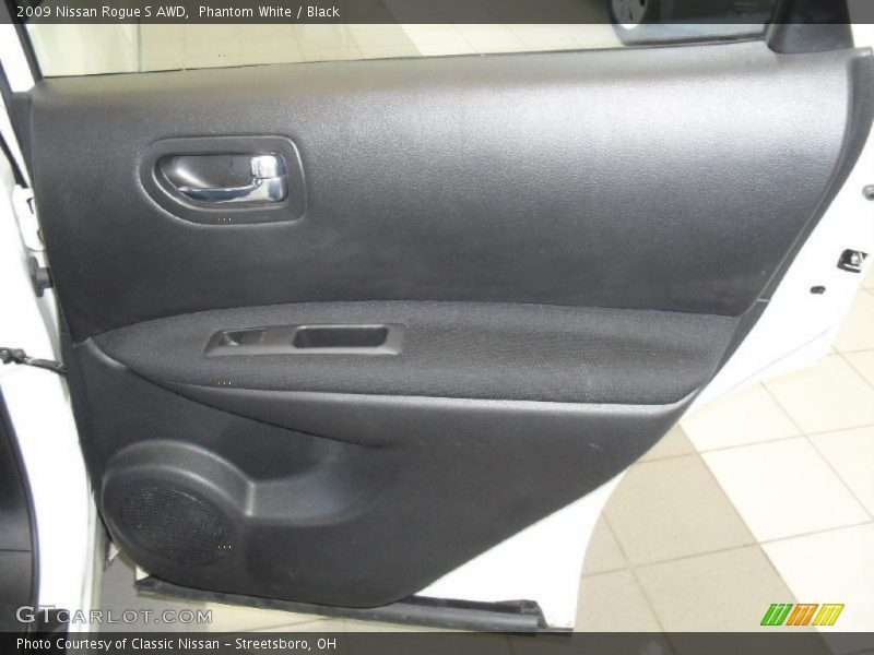 Phantom White / Black 2009 Nissan Rogue S AWD