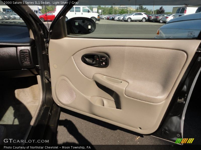 Light Silver / Gray 2000 Saturn S Series SL1 Sedan