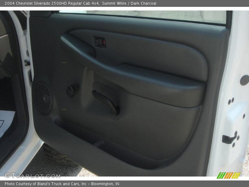 Summit White / Dark Charcoal 2004 Chevrolet Silverado 2500HD Regular Cab 4x4