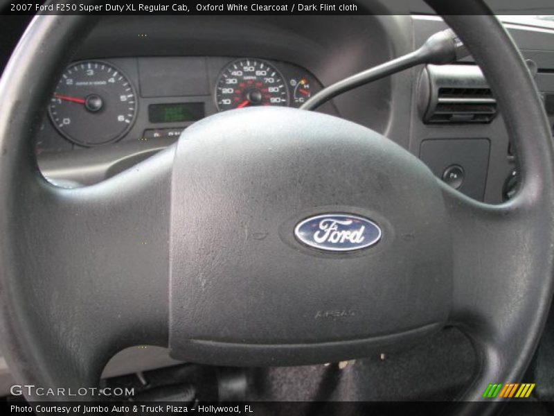 Oxford White Clearcoat / Dark Flint cloth 2007 Ford F250 Super Duty XL Regular Cab