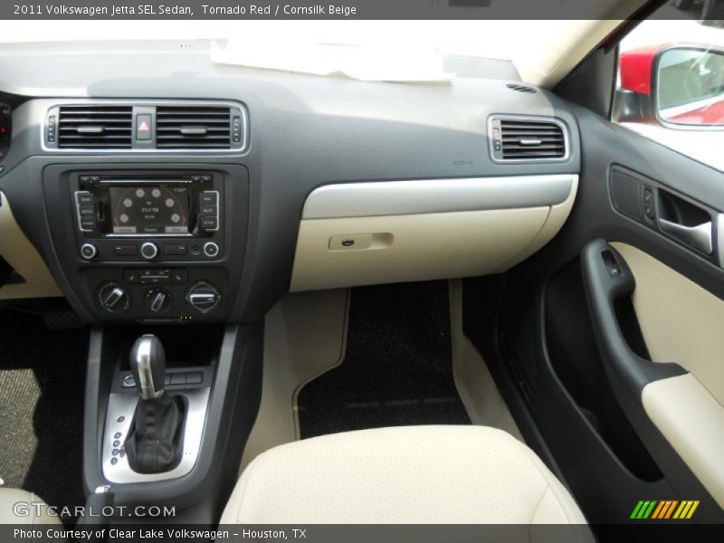 Tornado Red / Cornsilk Beige 2011 Volkswagen Jetta SEL Sedan