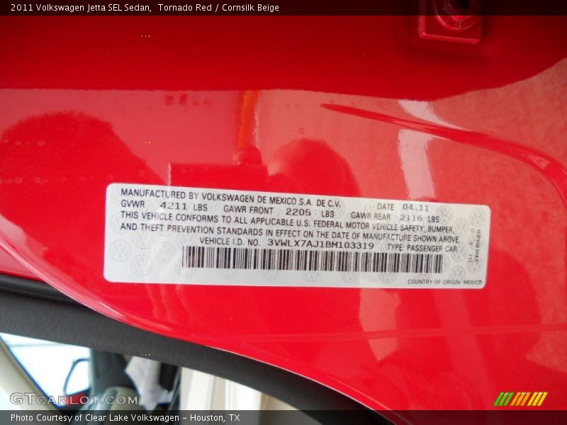 Tornado Red / Cornsilk Beige 2011 Volkswagen Jetta SEL Sedan