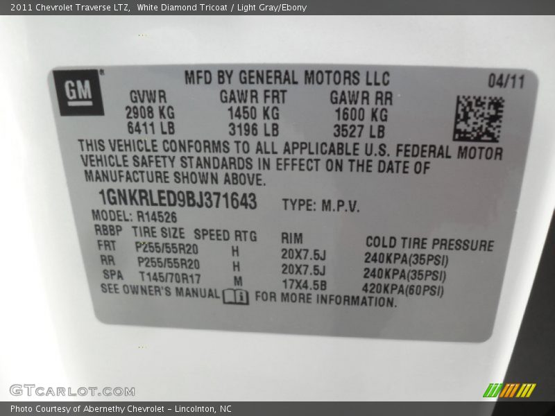 White Diamond Tricoat / Light Gray/Ebony 2011 Chevrolet Traverse LTZ