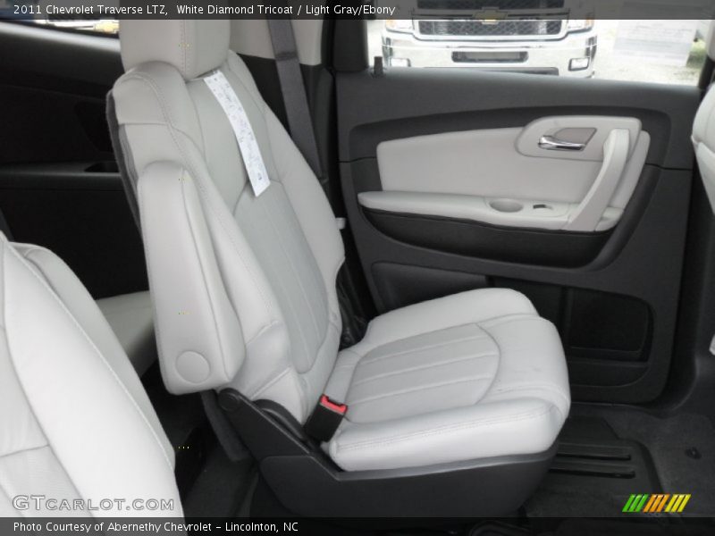  2011 Traverse LTZ Light Gray/Ebony Interior
