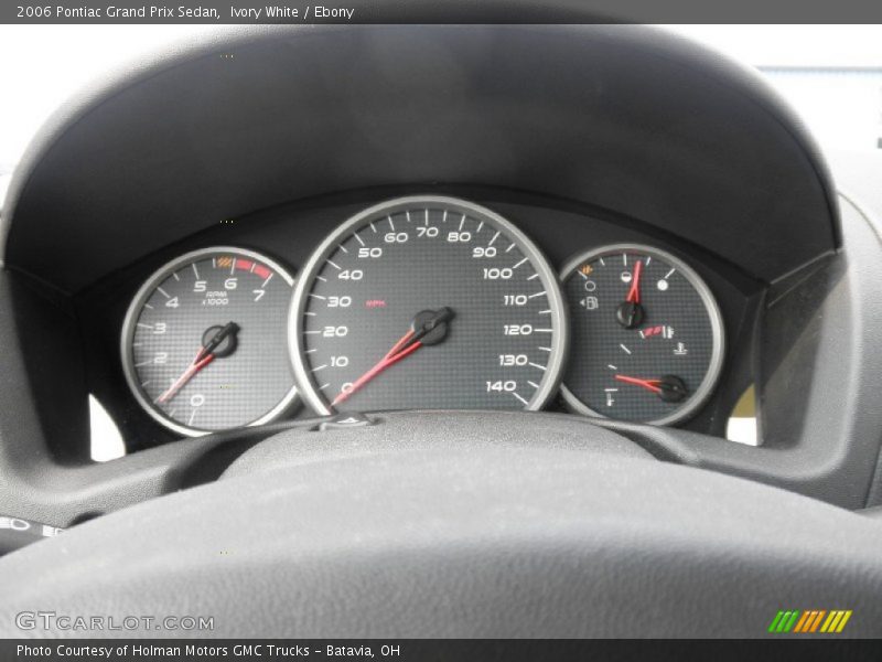 Ivory White / Ebony 2006 Pontiac Grand Prix Sedan