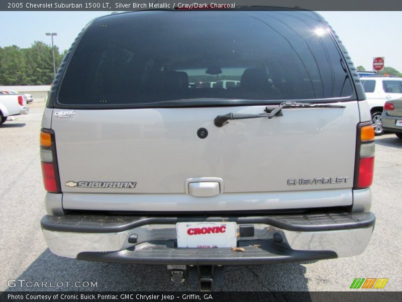 Silver Birch Metallic / Gray/Dark Charcoal 2005 Chevrolet Suburban 1500 LT