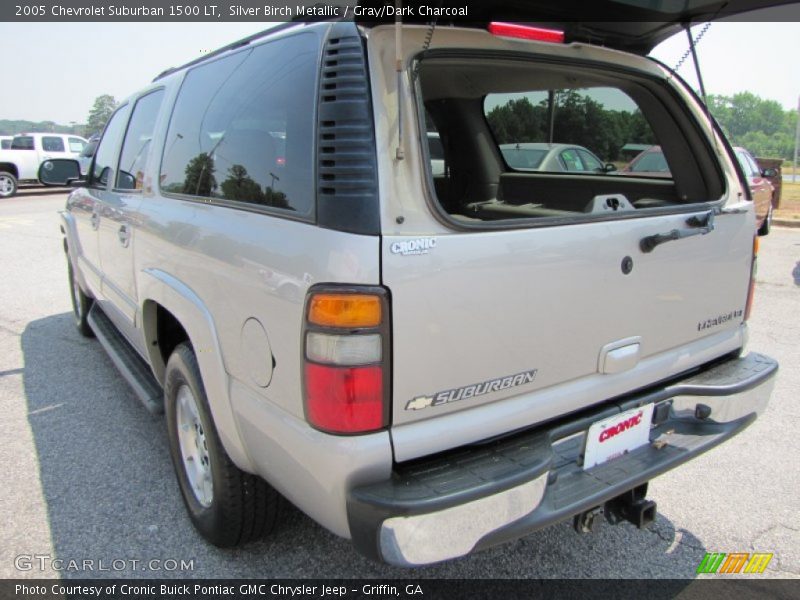 Silver Birch Metallic / Gray/Dark Charcoal 2005 Chevrolet Suburban 1500 LT