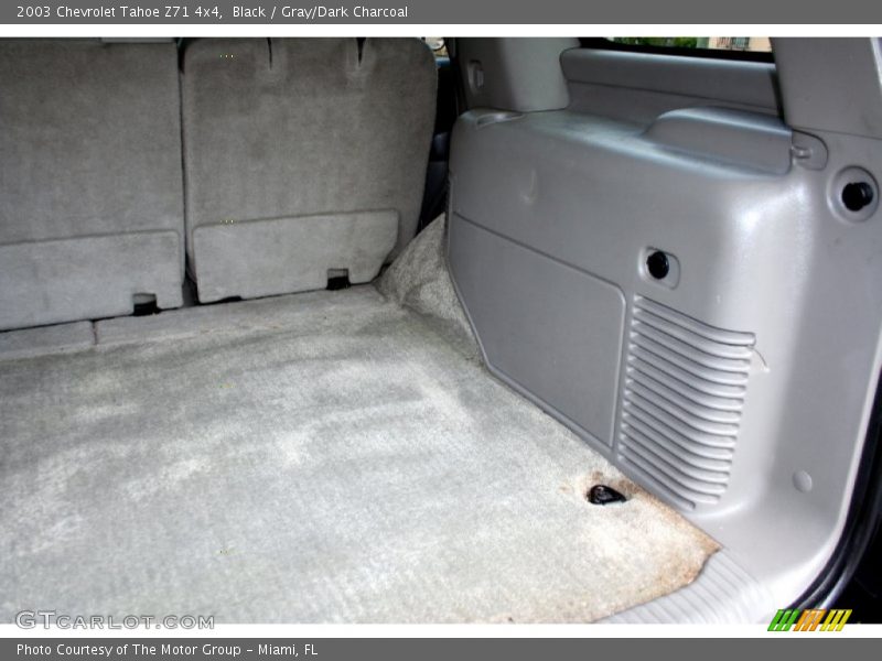 Black / Gray/Dark Charcoal 2003 Chevrolet Tahoe Z71 4x4