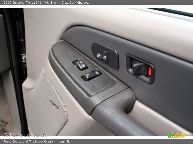 Black / Gray/Dark Charcoal 2003 Chevrolet Tahoe Z71 4x4