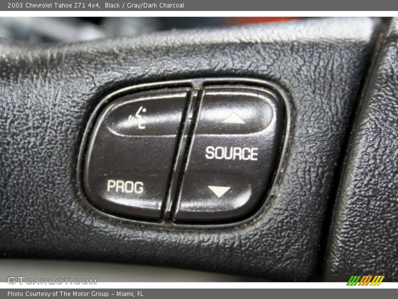 Black / Gray/Dark Charcoal 2003 Chevrolet Tahoe Z71 4x4