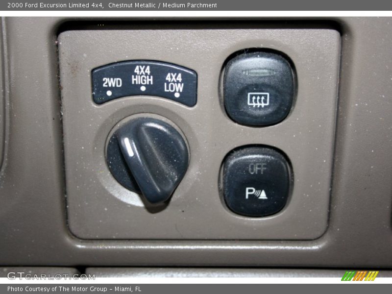 Controls of 2000 Excursion Limited 4x4