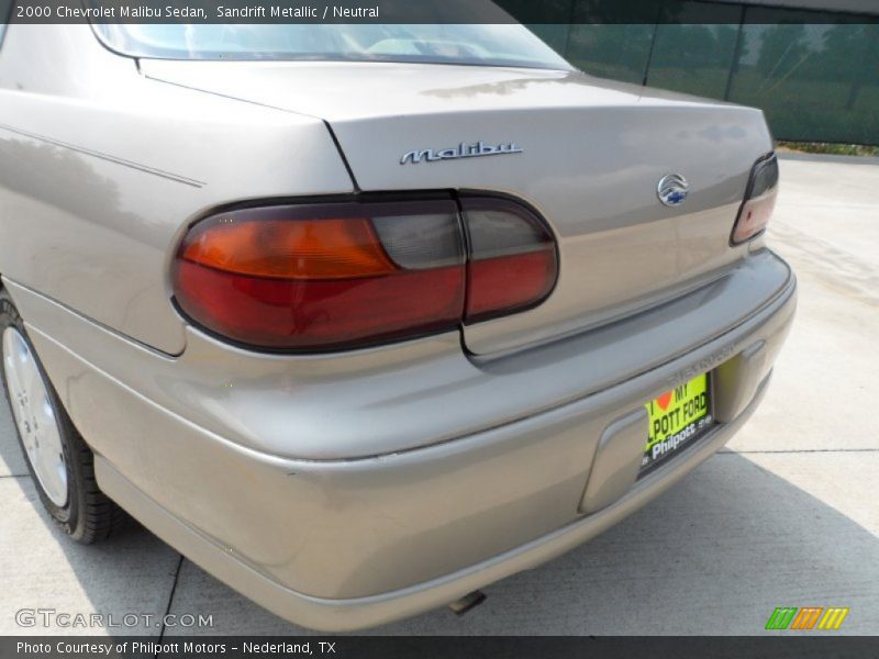 Sandrift Metallic / Neutral 2000 Chevrolet Malibu Sedan