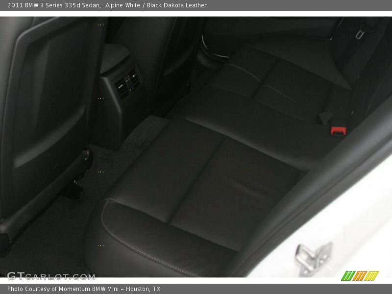 Alpine White / Black Dakota Leather 2011 BMW 3 Series 335d Sedan