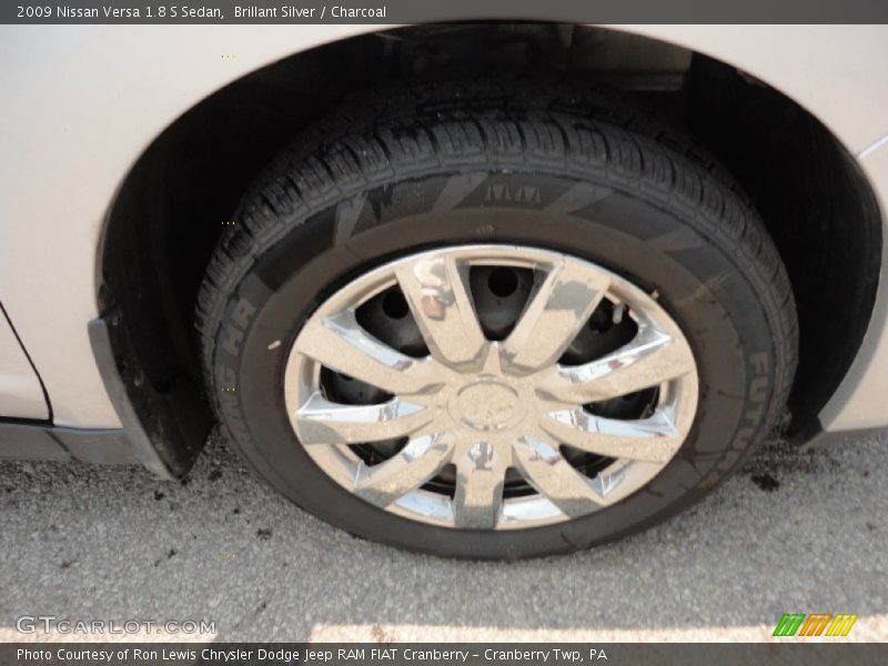 Brillant Silver / Charcoal 2009 Nissan Versa 1.8 S Sedan