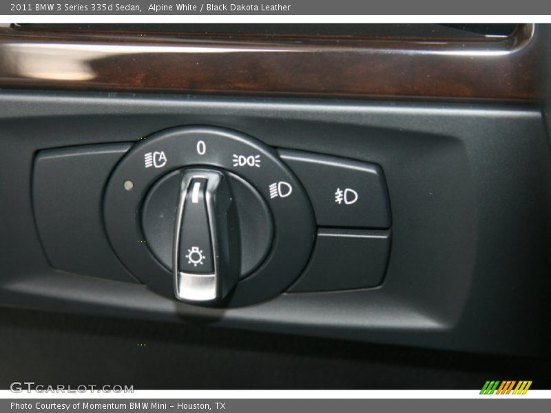 Alpine White / Black Dakota Leather 2011 BMW 3 Series 335d Sedan