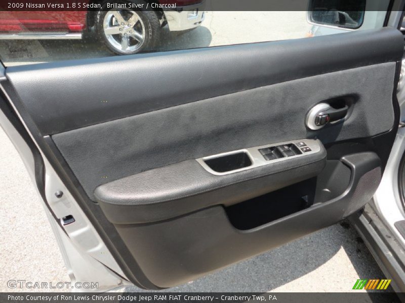 Brillant Silver / Charcoal 2009 Nissan Versa 1.8 S Sedan