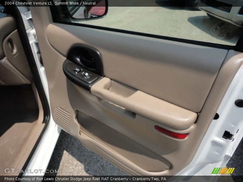 Summit White / Neutral 2004 Chevrolet Venture LS