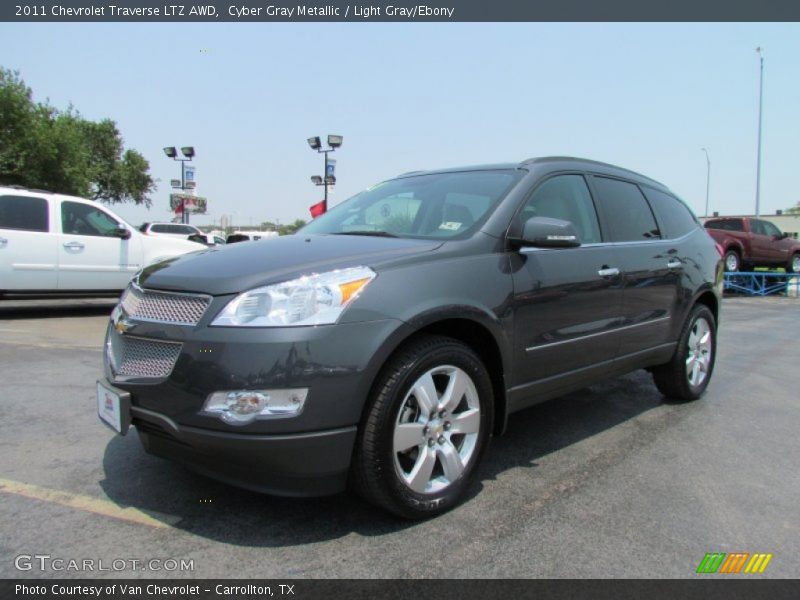 Front 3/4 View of 2011 Traverse LTZ AWD
