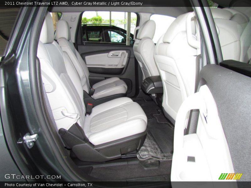  2011 Traverse LTZ AWD Light Gray/Ebony Interior