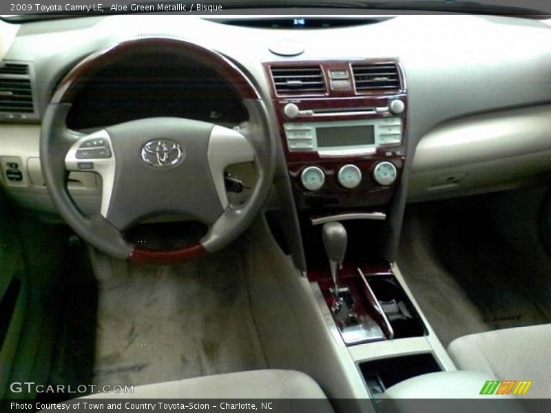 Aloe Green Metallic / Bisque 2009 Toyota Camry LE