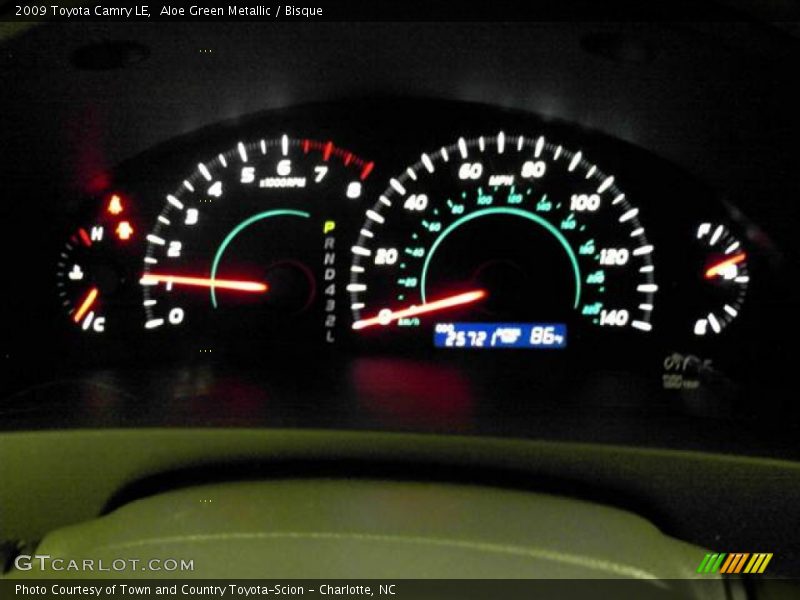 Aloe Green Metallic / Bisque 2009 Toyota Camry LE