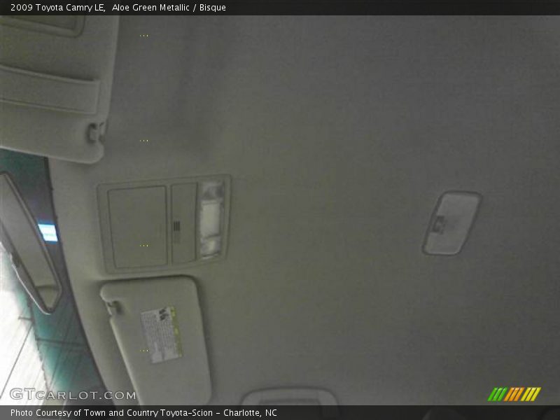 Aloe Green Metallic / Bisque 2009 Toyota Camry LE