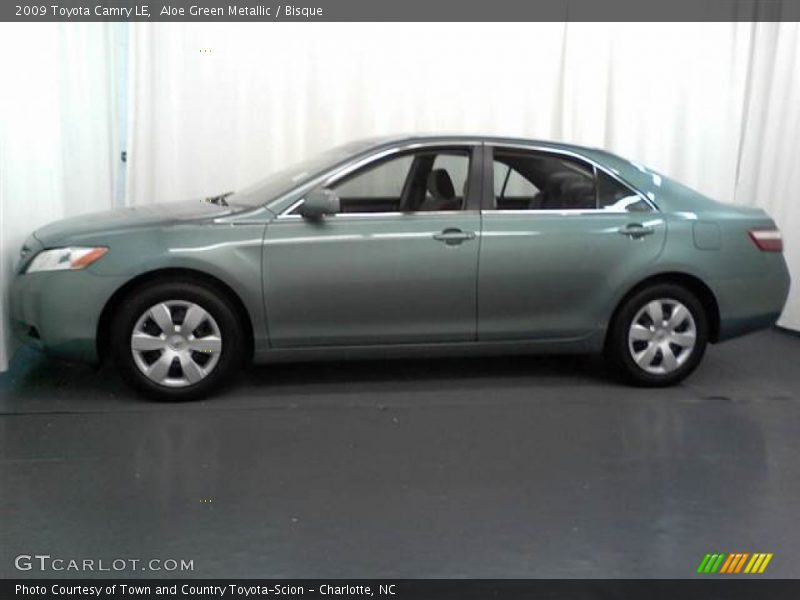 Aloe Green Metallic / Bisque 2009 Toyota Camry LE