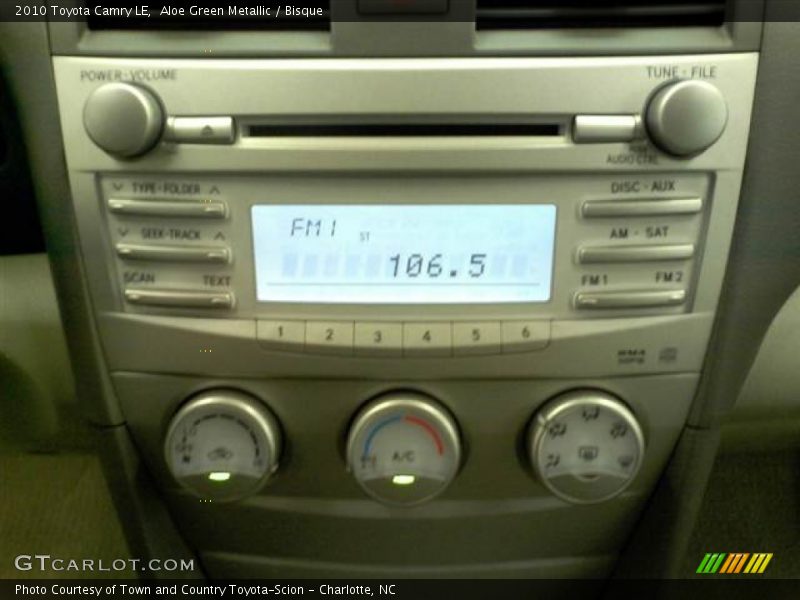 Aloe Green Metallic / Bisque 2010 Toyota Camry LE