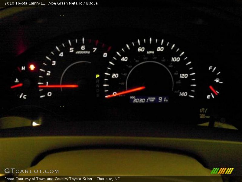 Aloe Green Metallic / Bisque 2010 Toyota Camry LE