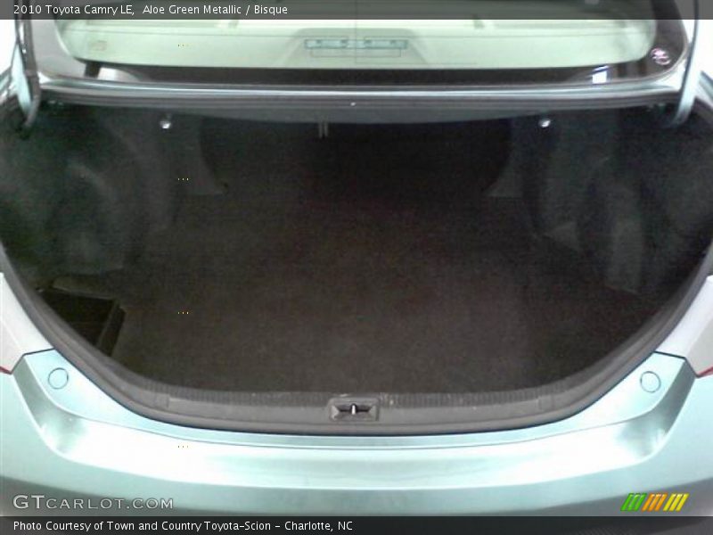 Aloe Green Metallic / Bisque 2010 Toyota Camry LE