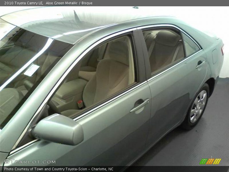 Aloe Green Metallic / Bisque 2010 Toyota Camry LE