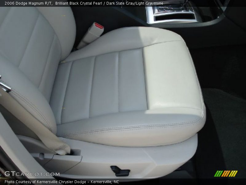 Brilliant Black Crystal Pearl / Dark Slate Gray/Light Graystone 2006 Dodge Magnum R/T