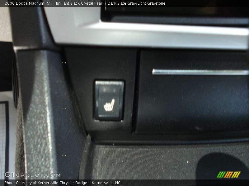 Brilliant Black Crystal Pearl / Dark Slate Gray/Light Graystone 2006 Dodge Magnum R/T