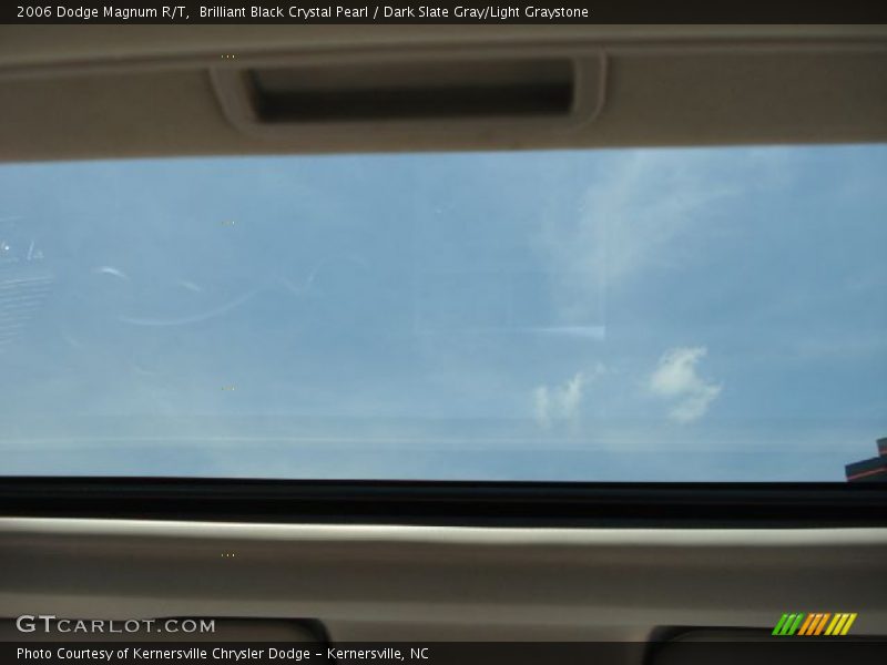 Brilliant Black Crystal Pearl / Dark Slate Gray/Light Graystone 2006 Dodge Magnum R/T