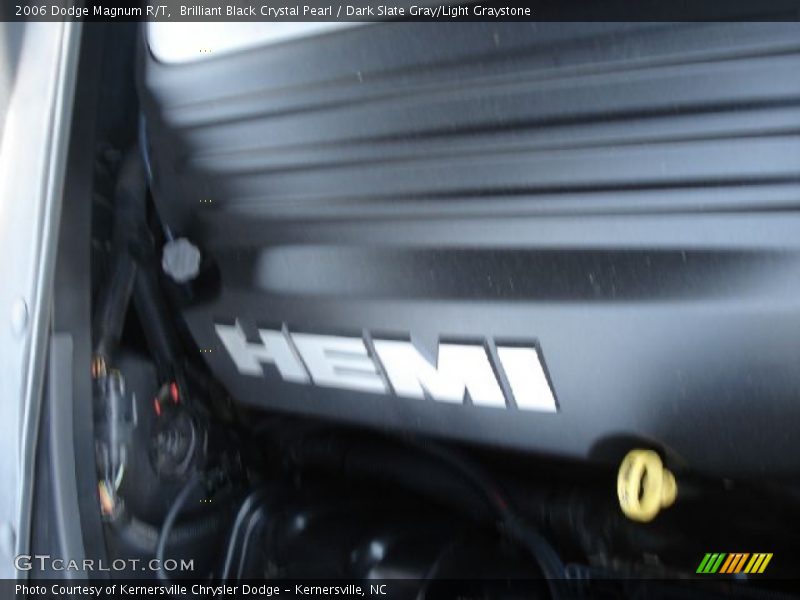Brilliant Black Crystal Pearl / Dark Slate Gray/Light Graystone 2006 Dodge Magnum R/T