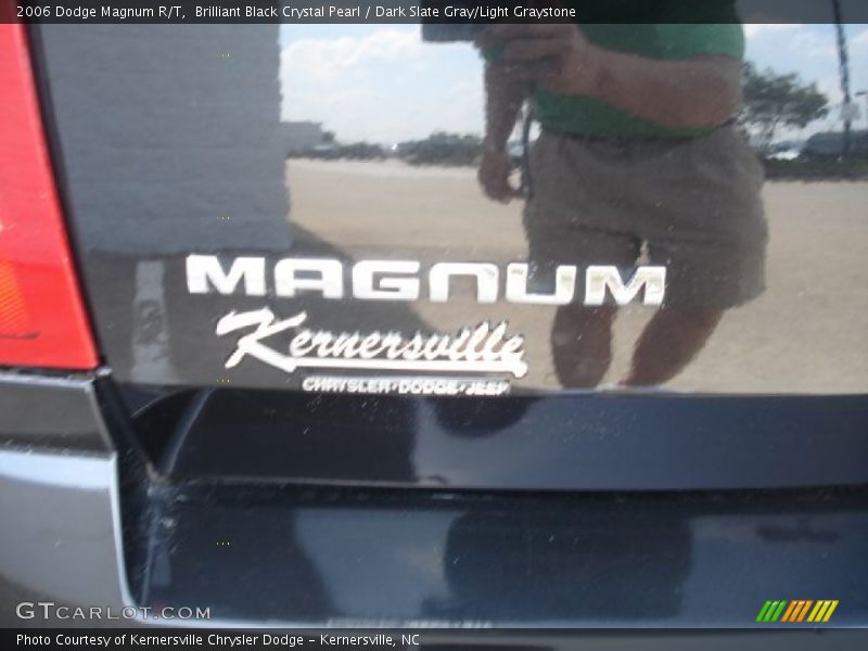 Brilliant Black Crystal Pearl / Dark Slate Gray/Light Graystone 2006 Dodge Magnum R/T