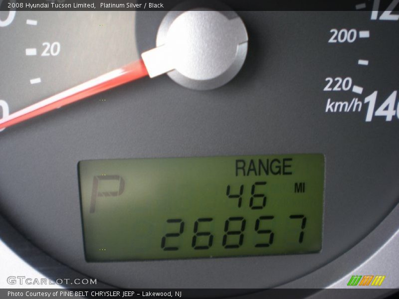 Platinum Silver / Black 2008 Hyundai Tucson Limited