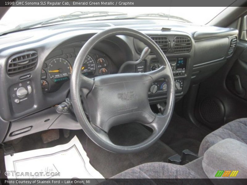 Emerald Green Metallic / Graphite 1998 GMC Sonoma SLS Regular Cab